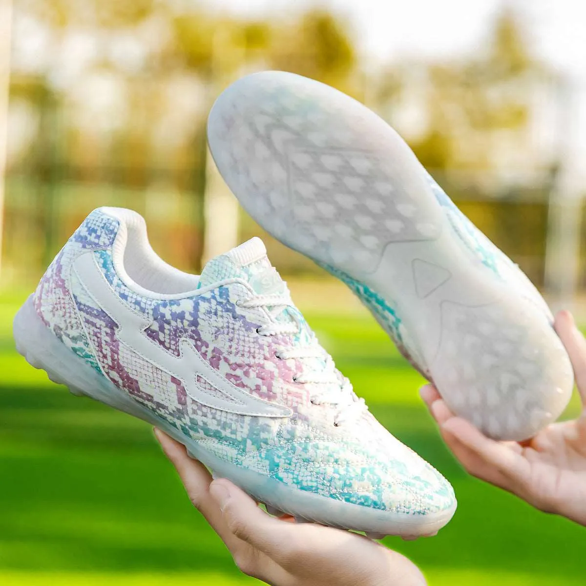 Breathable Low-Top Soccer Cleats for Summer Training