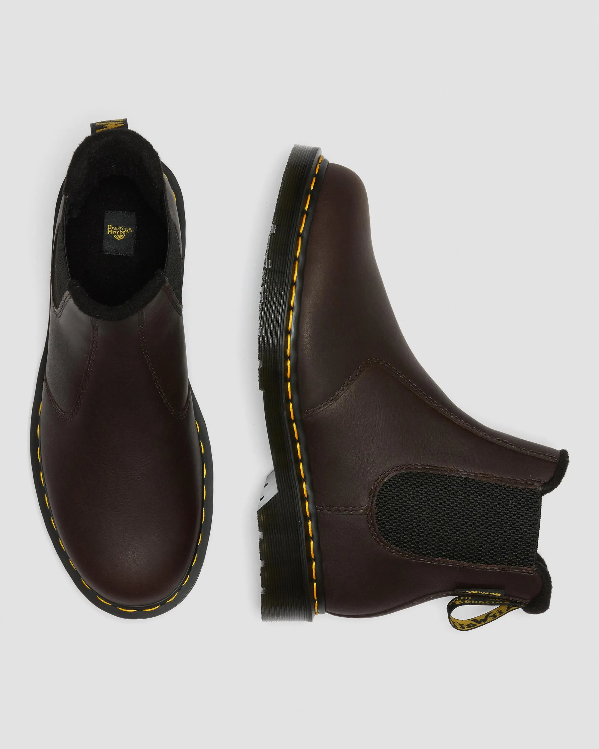 Leather Chelsea boots 2976 Warmwair Dr. Martens